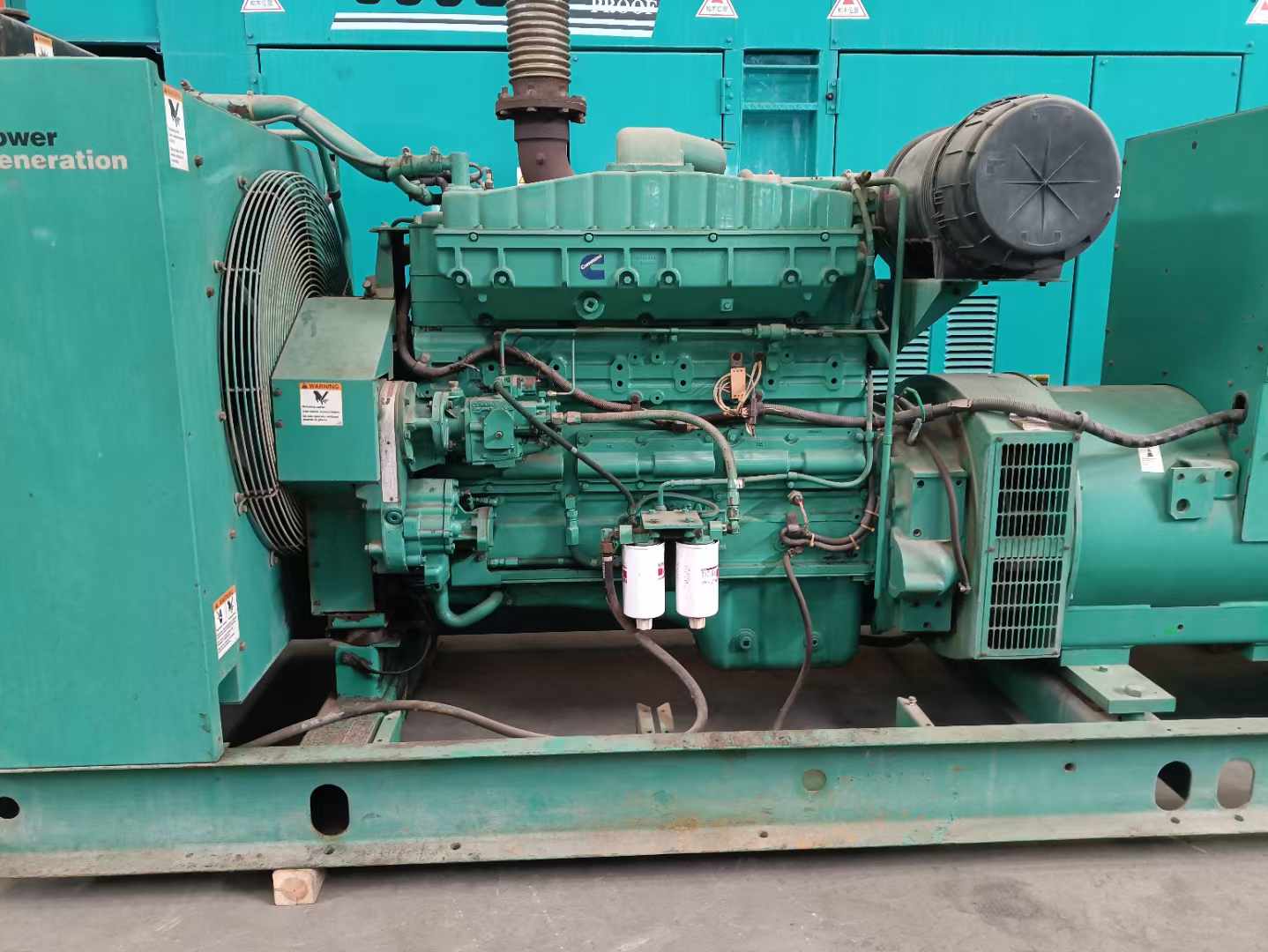 清水过载会对 600kW 柴油发电机组造成哪些损害？